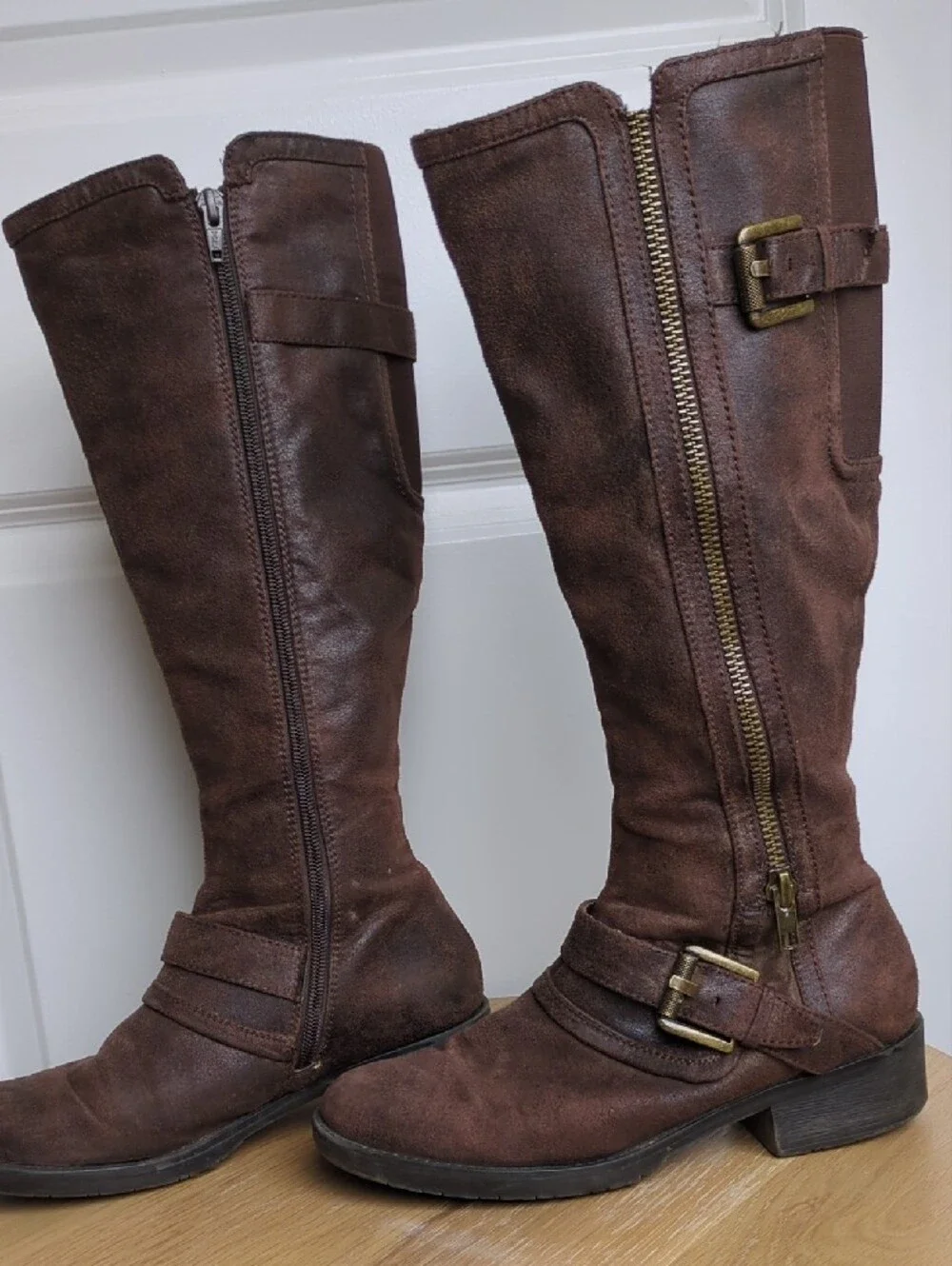 BareTraps Chocolate Brown Boots